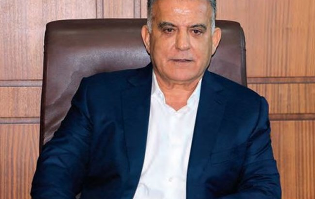 عباس ابراهيم يتسائل : من الأول الدجاجة أم البيضة ..!